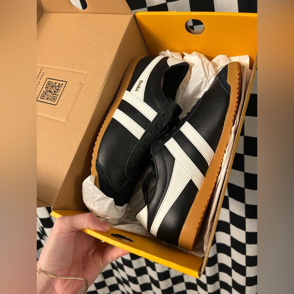 Gola Bullet Leather Sneakers - Picture 6 of 8